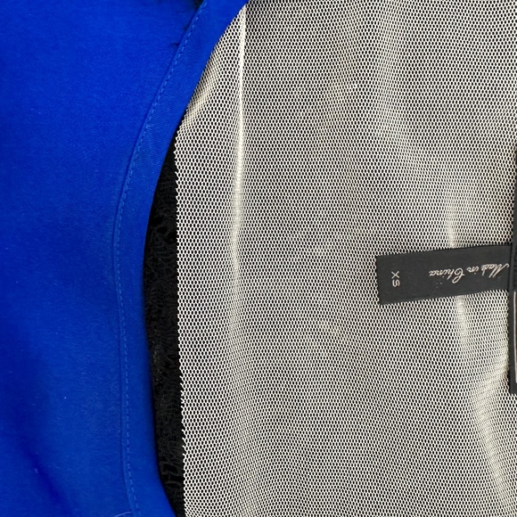 BCBG Maxazria Top - Picture 4 of 4